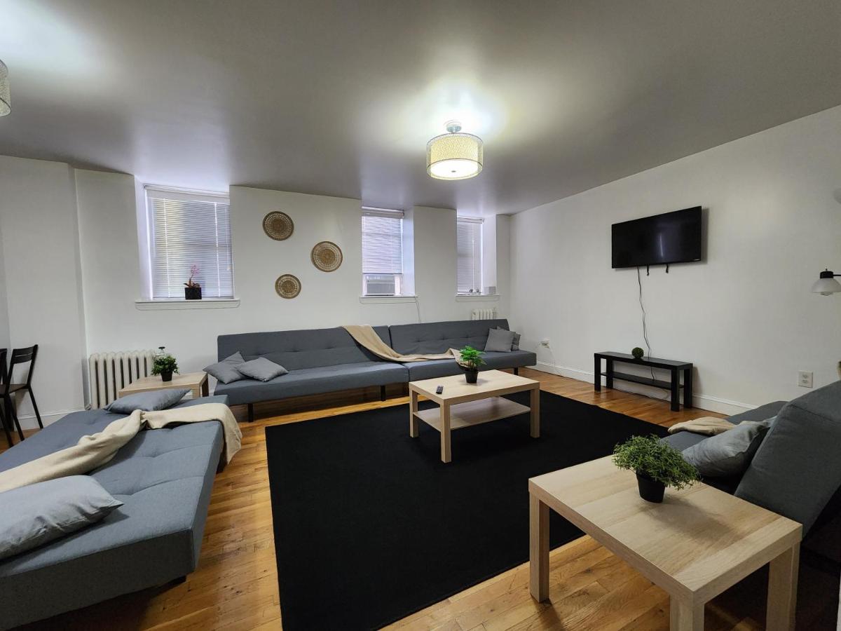Spacious 3 Bedroom Apartment Mins To Nyc! Union City Eksteriør billede